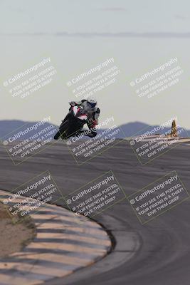 media/Sep-21-2025-Race Pace (Sun) [[98bf33ef95]]/Non Verified/1-Turns 9 and 10 (8am)/